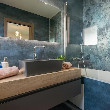 Deluxe Graziella 200 M From The Villa Èze