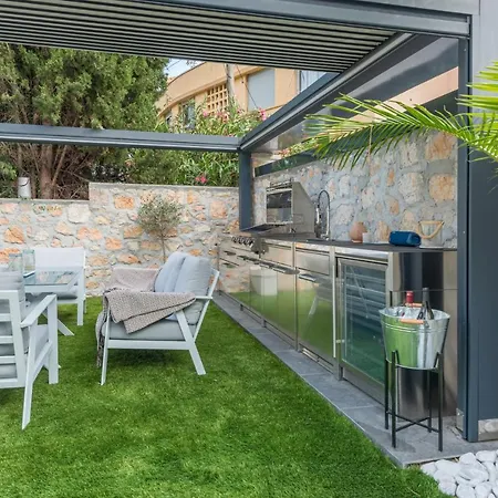 Deluxe Graziella 200 M From The Eze