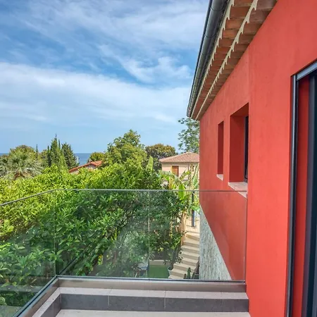 Deluxe Graziella 200 M From The