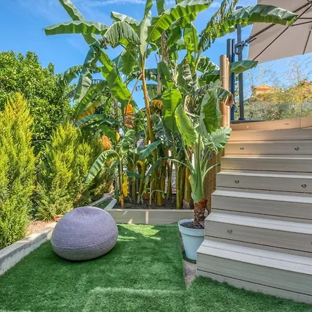 Deluxe Graziella 200 M From The Villa *