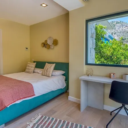 Deluxe Graziella 200 M From The * Èze