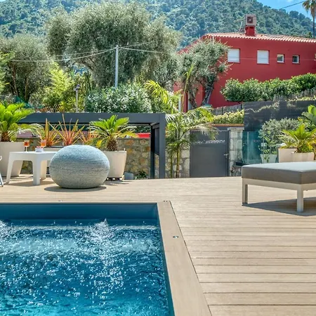 Villa Deluxe Graziella 200 M From The