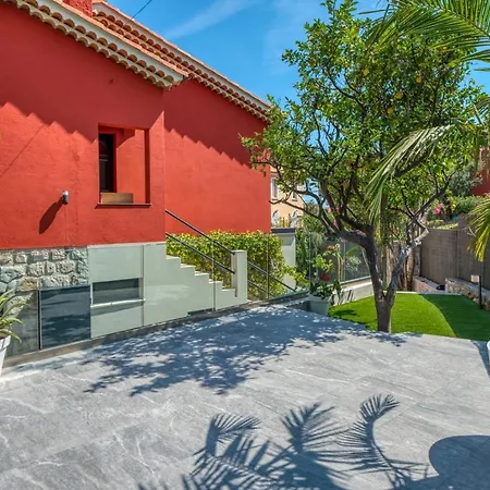 Deluxe Graziella 200 M From The Villa