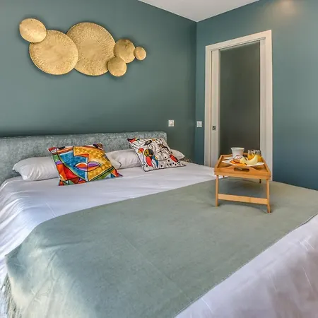 Deluxe Graziella 200 M From The Èze