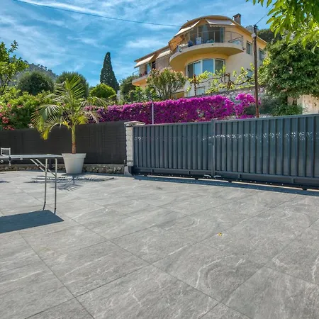 Villa Deluxe Graziella 200 M From The