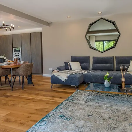 Villa Deluxe Graziella 200 M From The