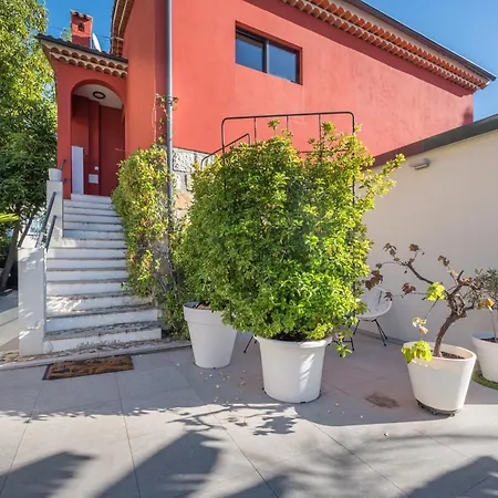 Deluxe Graziella 200 M From The Villa *