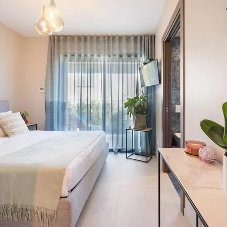 Villa Deluxe Graziella 200 M From The *