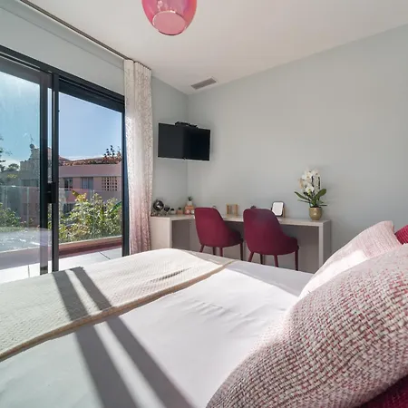 Villa Deluxe Graziella 200 M From The *