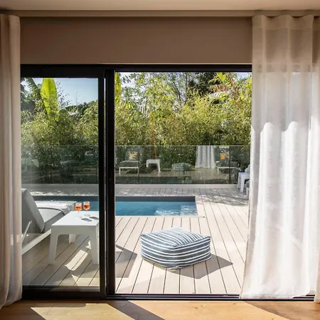 Deluxe Graziella 200 M From The Villa