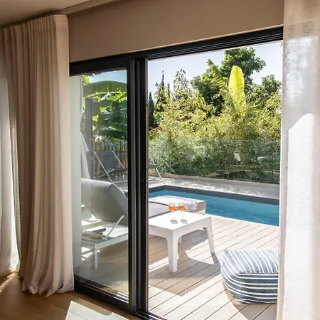 Deluxe Graziella 200 M From The Villa