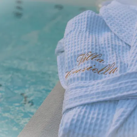 Deluxe Graziella 200 M From The * Èze