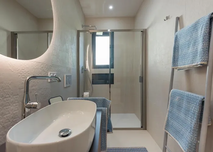 Deluxe Graziella 200 M From The Villa Èze